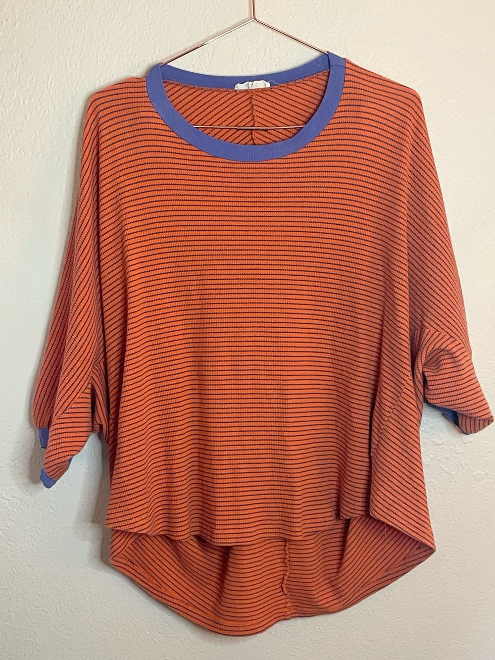 Easel Oversized Orange Purple Striped High Low Top M